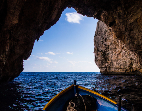 How to organize an excursion to the Blue Grotto of Capri